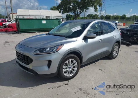 2021 Ford Escape Se z USA, uszkodzony, nr VIN 1FMCU0G64MUB03184